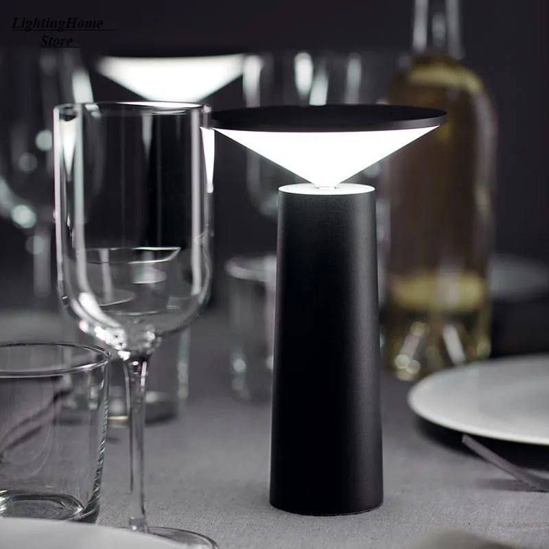 Lámpara con sensor táctil para mesa